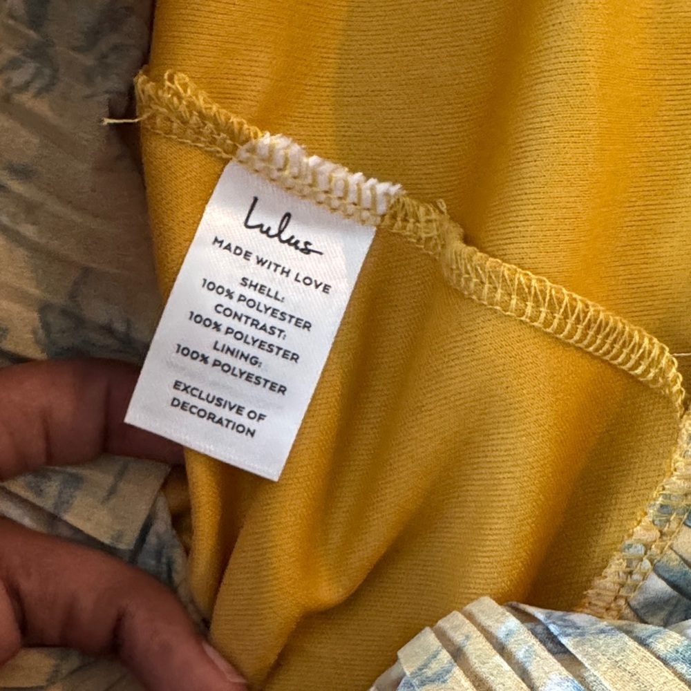 NWT LULUS Such Sophistication Yellow Floral Print Pleated Maxi Dress size XS - Picture 10 of 12